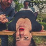 Photo Jean Claude dans le ventre de son fils